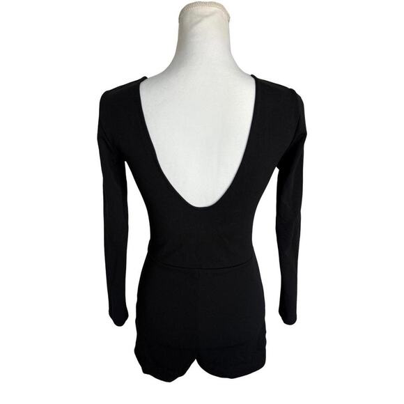 Fashion Nova Black Long Sleeve Asymmetrical Romper Small - Picture 4 of 6